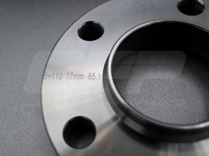 Alfa Romeo Stelvio Wheel Spacers - CFP - 17mm - Black - set of 2 w/ extended bolts